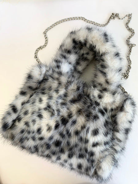 255824 L’Actuel sac à main fourrure