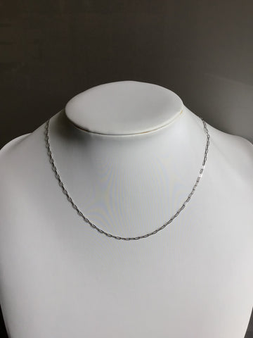 720214 L’Actuel chaîne fine rectangulaire courte argent