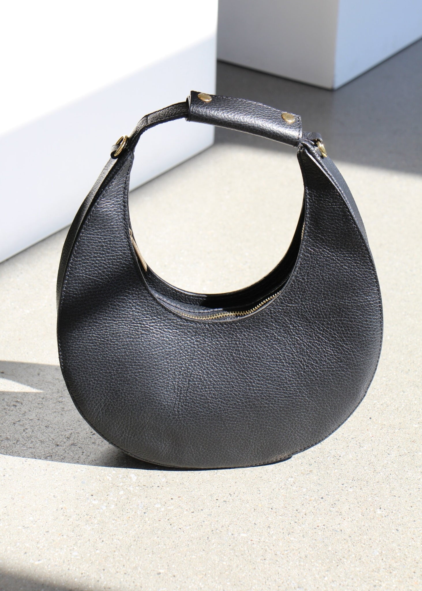 360325 MATHILDE C  NEIGE. Sac à main noir