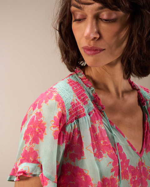 289615 NILE blouse avec fleurs fushia sur fond turquoise