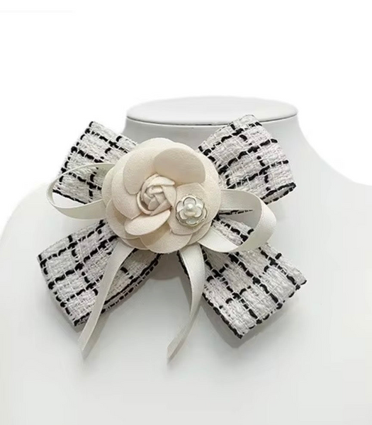 341216 L'Actuel boucle tweed et fleur (pince et broche)