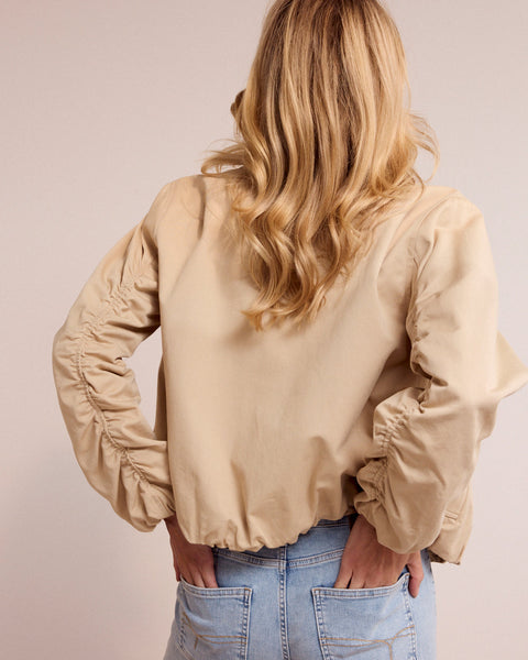 365516 Tramontana manteau crop style trench