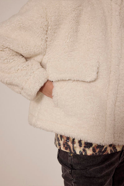 367925 Tramontana veste bouclée crème