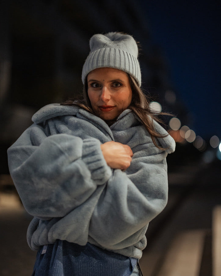 380025 PRENELOVE Teresa Toque tuque à pompon et flocon en paillettes