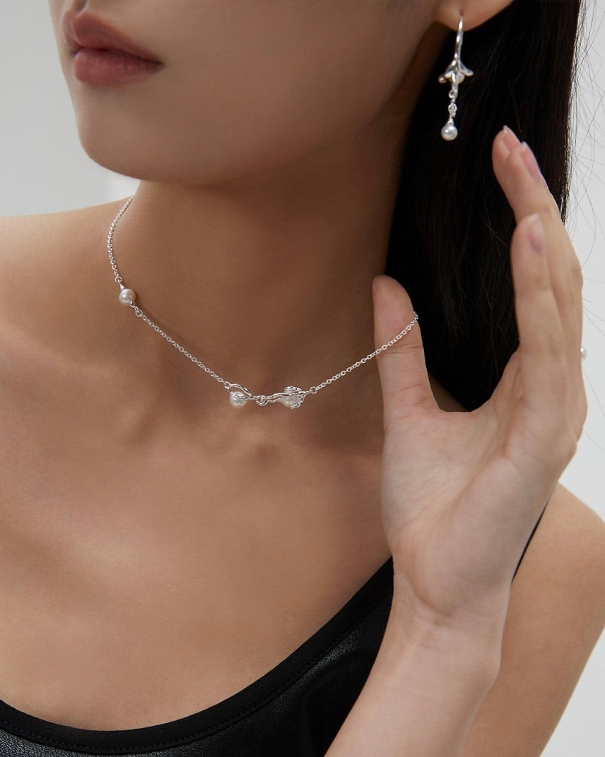 341825 L’Actuel chaîne argent 925 plaqué or blanc, perles véritables