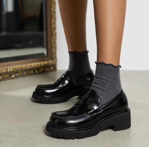 208224 Pixy loafers