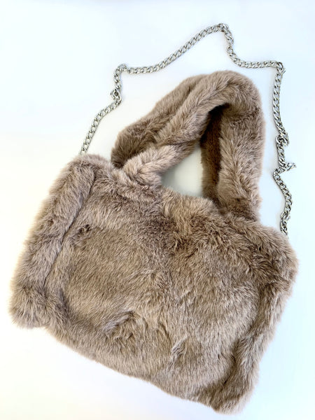 255824 L’Actuel sac à main fourrure