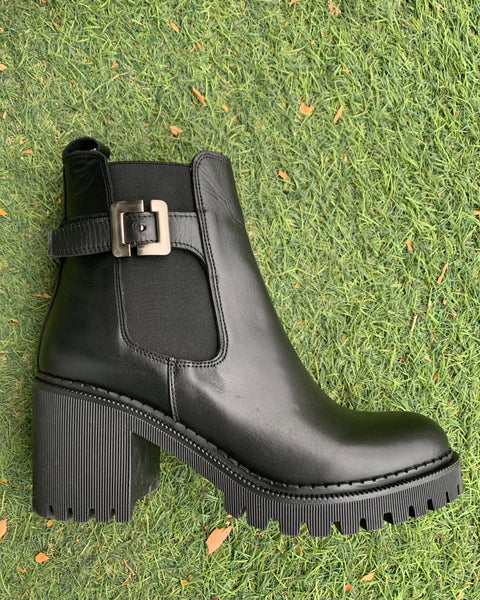 386125 PIXY Botte courte talon carré avec boucle argent carré