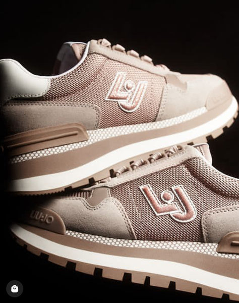 572623 Liu.Jo Sneakers à plate-forme avec tige en daim et maille brillante.
