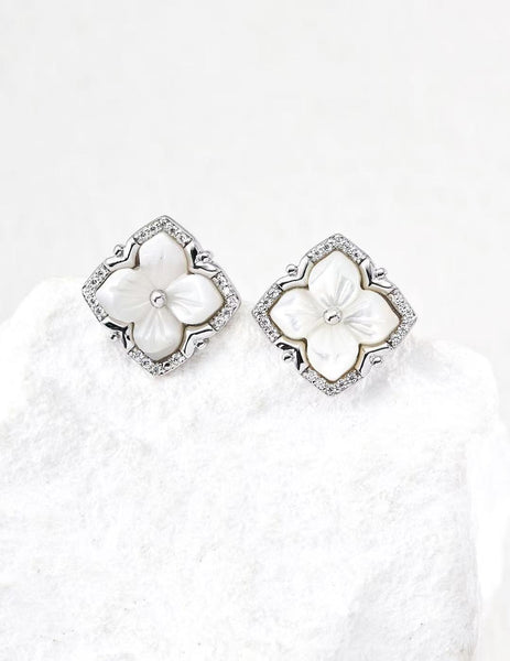 408026 L’ACTUEL  b. o. en fleurs de nacre argent