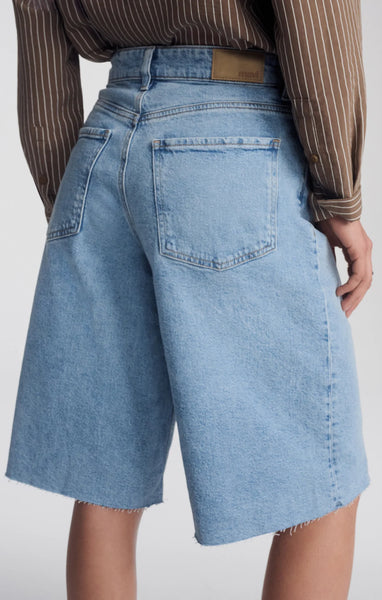 402616 Mavi bermudas AKIRA