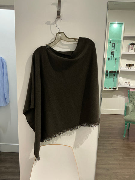 427526 Repeat poncho