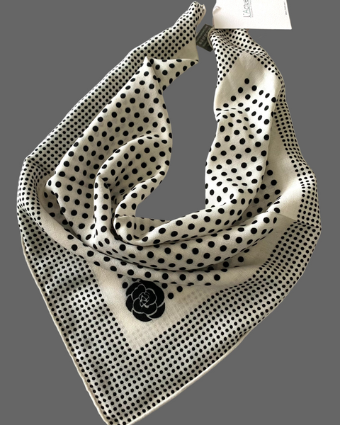 391625 San can si  foulard laine et soie réversible