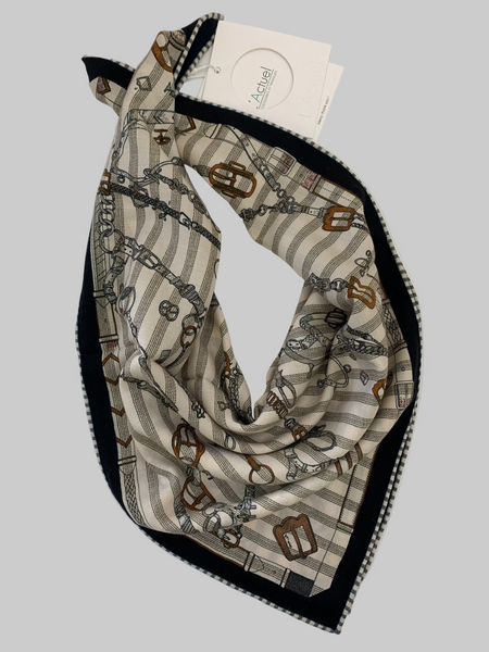 391625 San can si  foulard laine et soie réversible