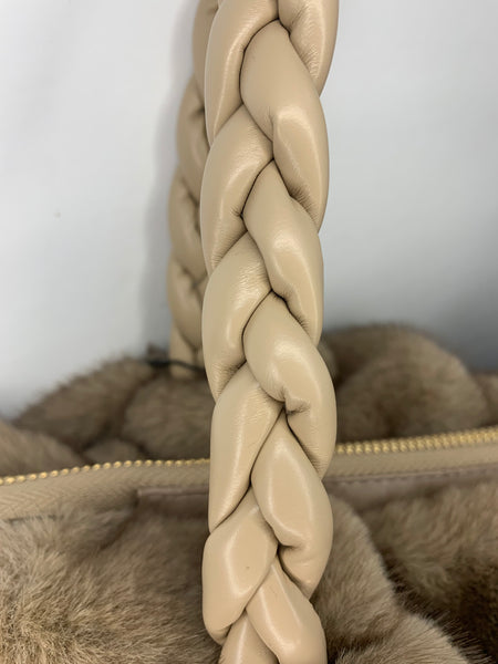 396325 L’Actuel sac à main fausse fourrure taupe