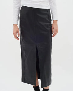 227924 In wear jupe midi cuir noire