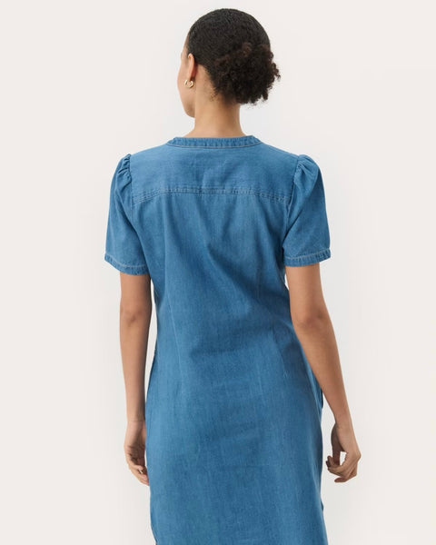 276815 Part Two robe jean AminasePW