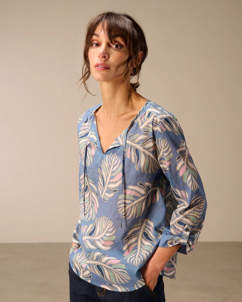 348216 Blouse fleurs coton bio cordon à l’encolure