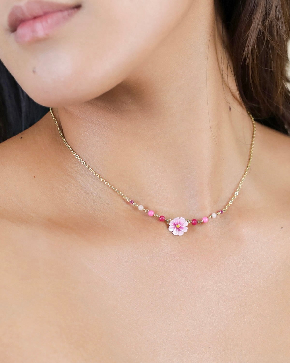 324615 FRANCK HERVAL Collier avec fleur rose