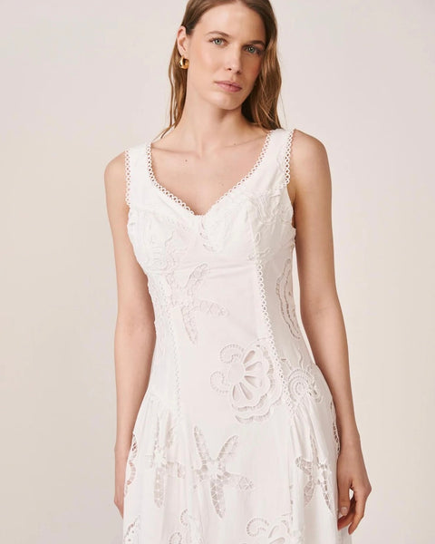 396216 robe blanche broderie anglaise