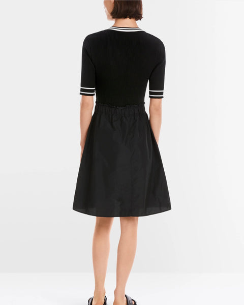 321915 Marccain robe noire