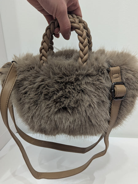 249524 Flora Sac à main fausse fourrure
