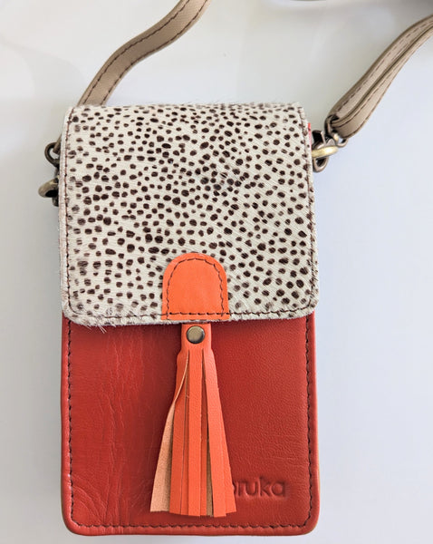 322615 SORUKA pochette à cellulaire en cuir