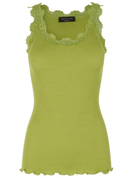 002 Rosemunde Camisole longue dentelle dans le haut